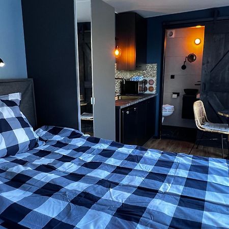 B&B Prive Tiny House Bij Zee Stellendam Exterior photo