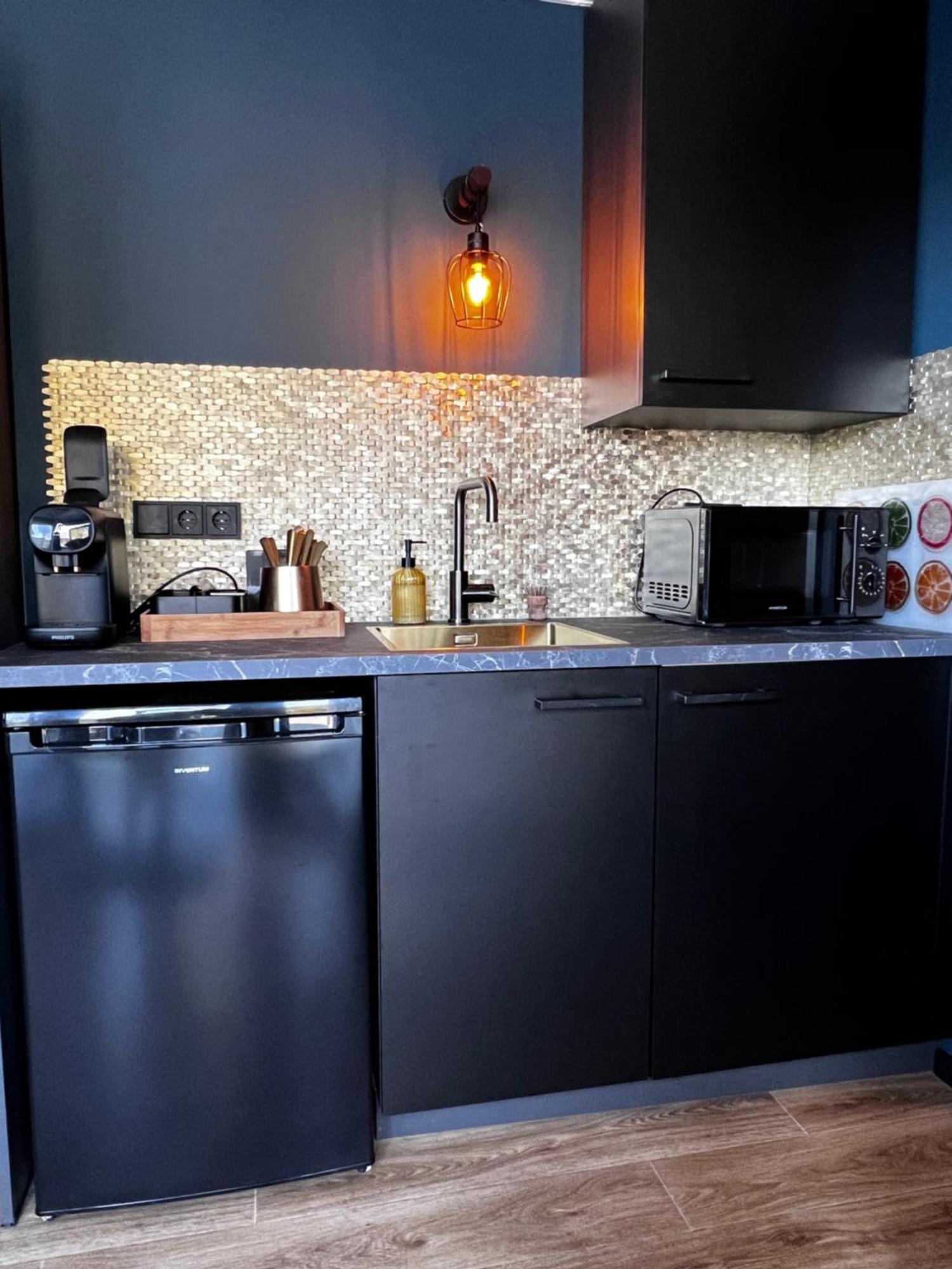 B&B Prive Tiny House Bij Zee Stellendam Exterior photo